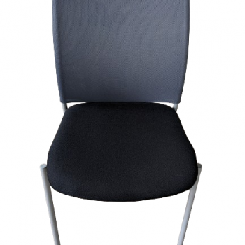 Chaise visiteur d’occasion avec assise en tissu noir – SV4P45